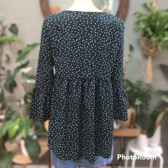 Green long sleeve top - Picture 3 of 13